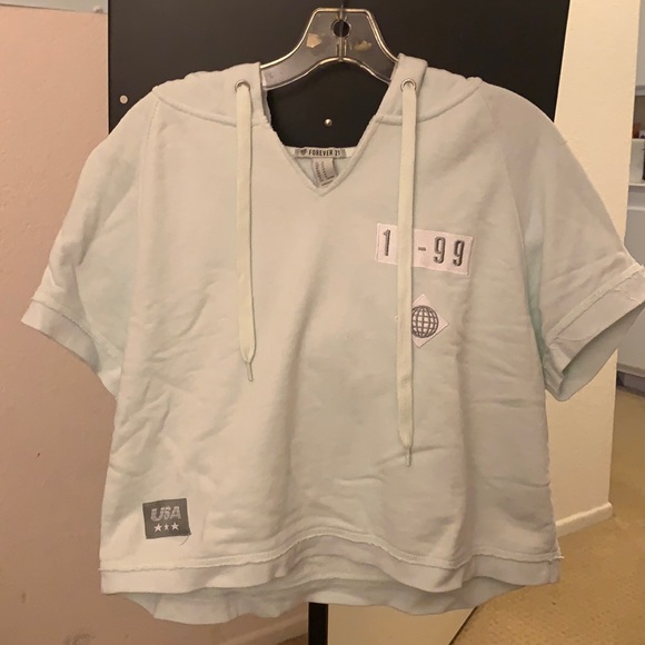 Forever 21 Women’s Workout Top - Picture 1 of 3